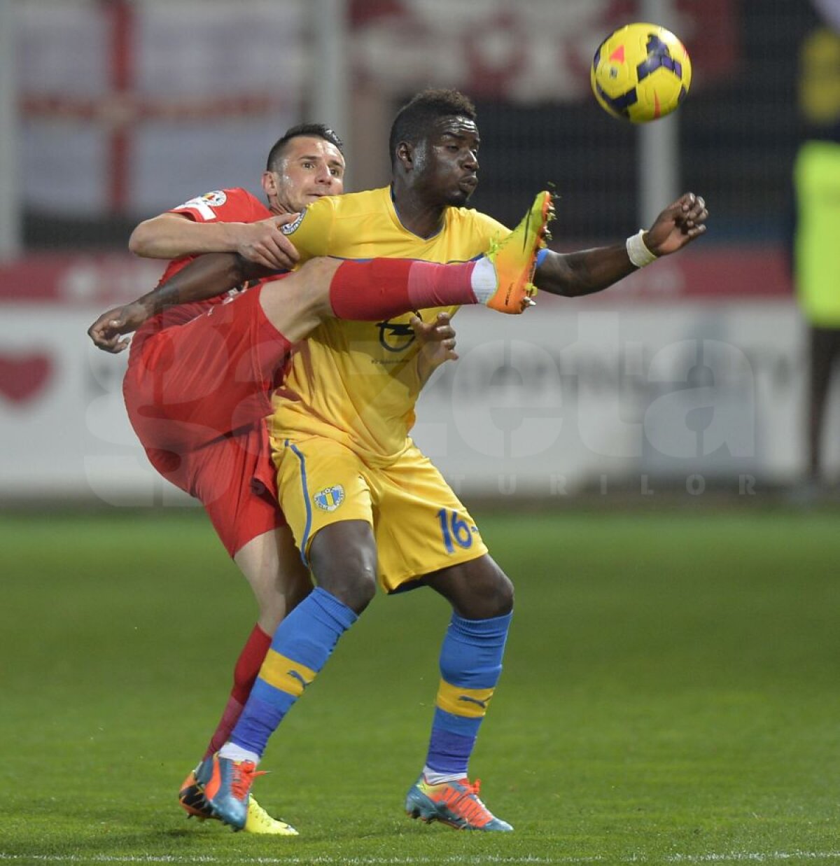 FOTO şi VIDEO "Tocaţi" de arbitrul Radu Petrescu, roş-albii au plecat cu un punct de la Ploieşti » Petrolul - Dinamo 2-2