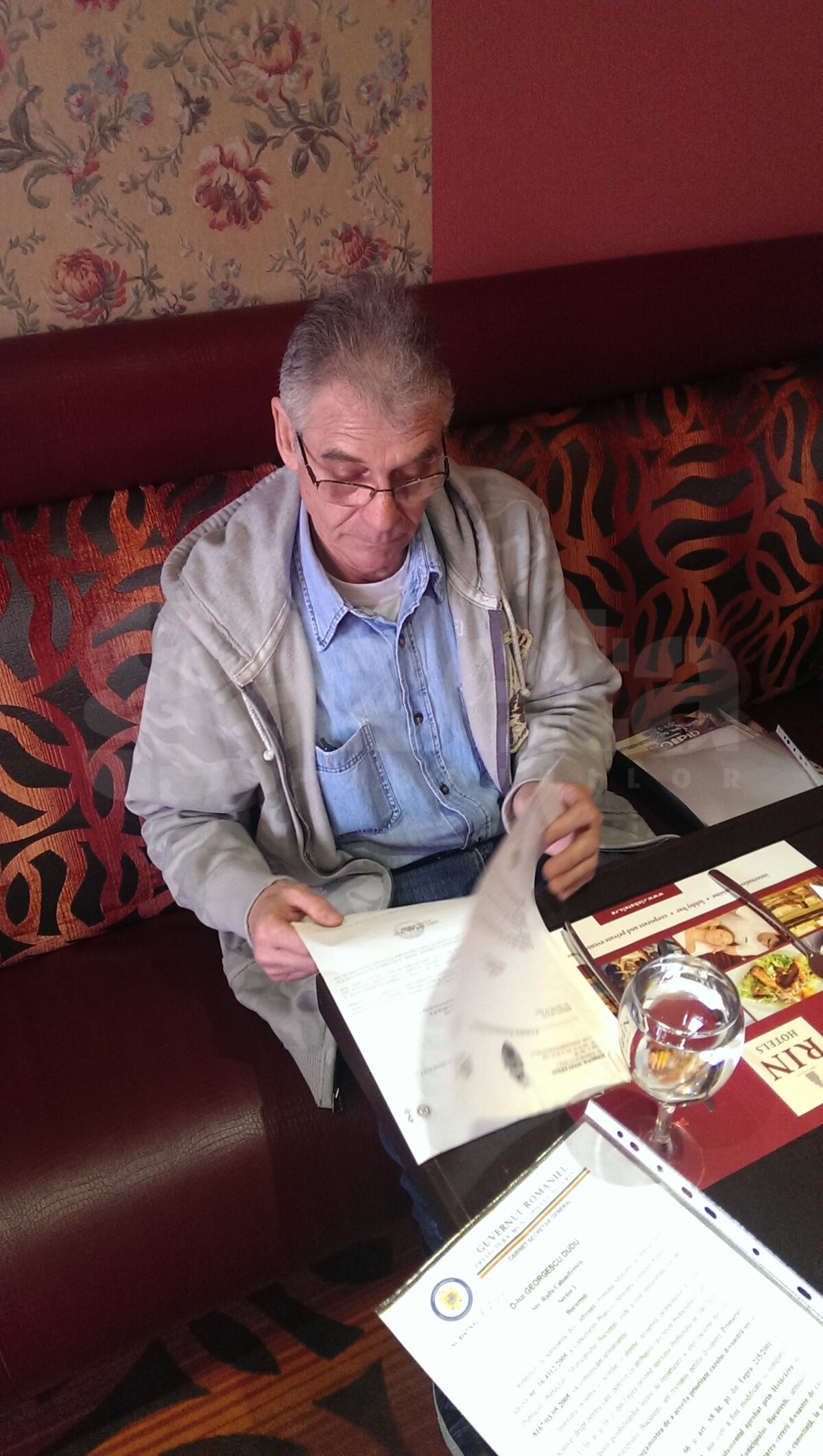 "Gheata" scoasă în stradă » Cum a ajuns Dudu Georgescu să îşi piardă vila de 245 metri pătraţi