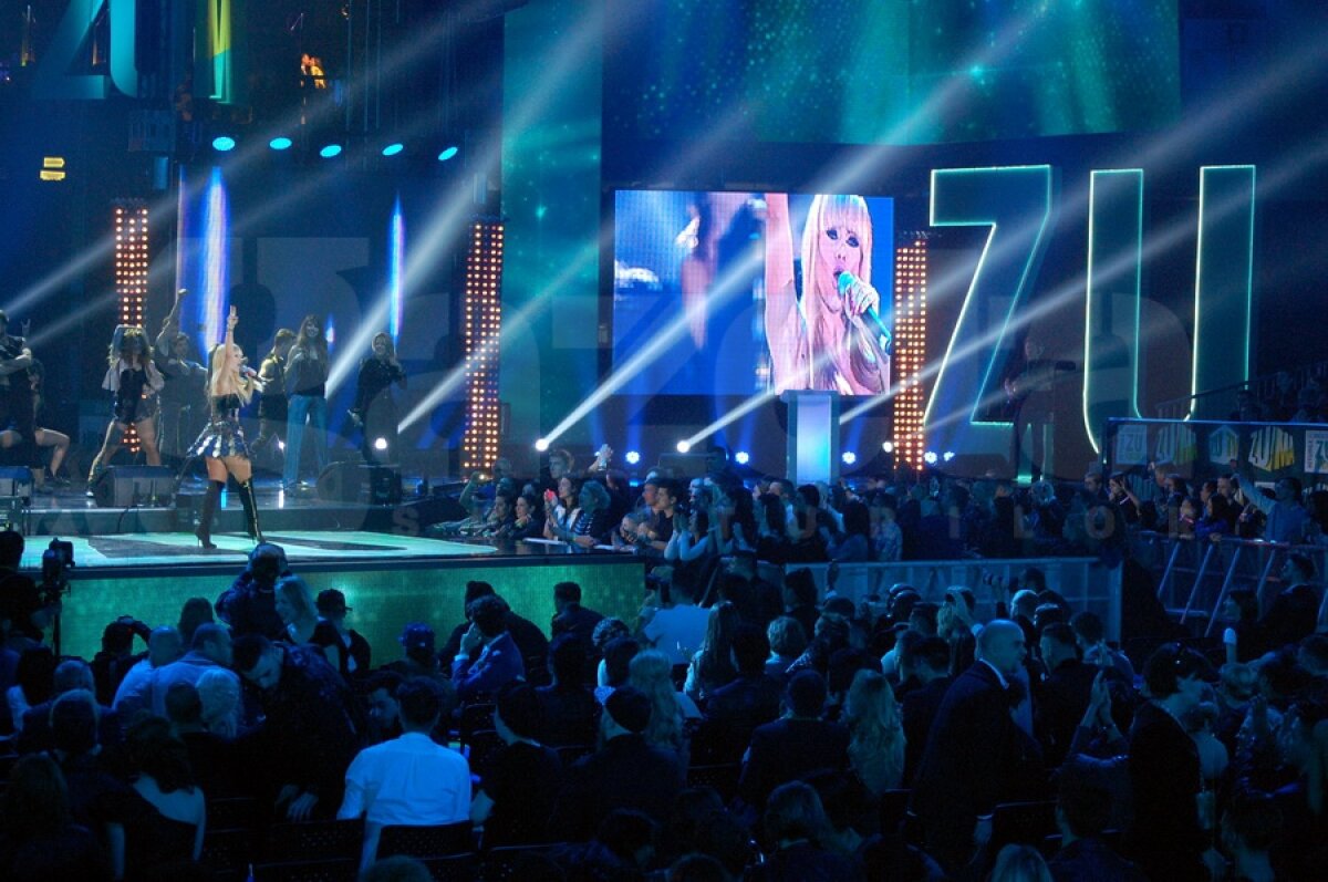 GALERIE FOTO Spectacol sub cupola Romexpo: ZU TV, o lansare sub aplauzele a 7.000 de fani!