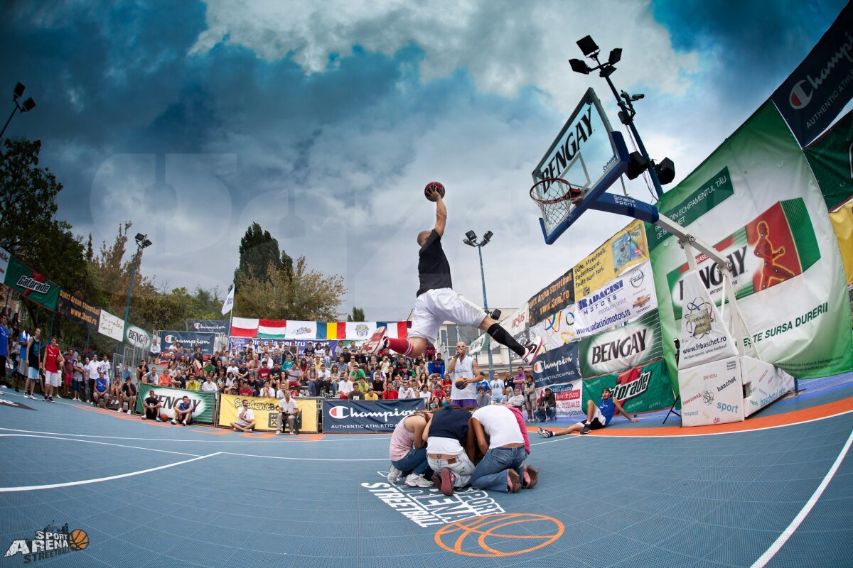 GALERIE FOTO Zece ani în 10 imagini de colecţie de la cel mai mare turneu de baschet din Bucureşti, Sport Arena Streetball!