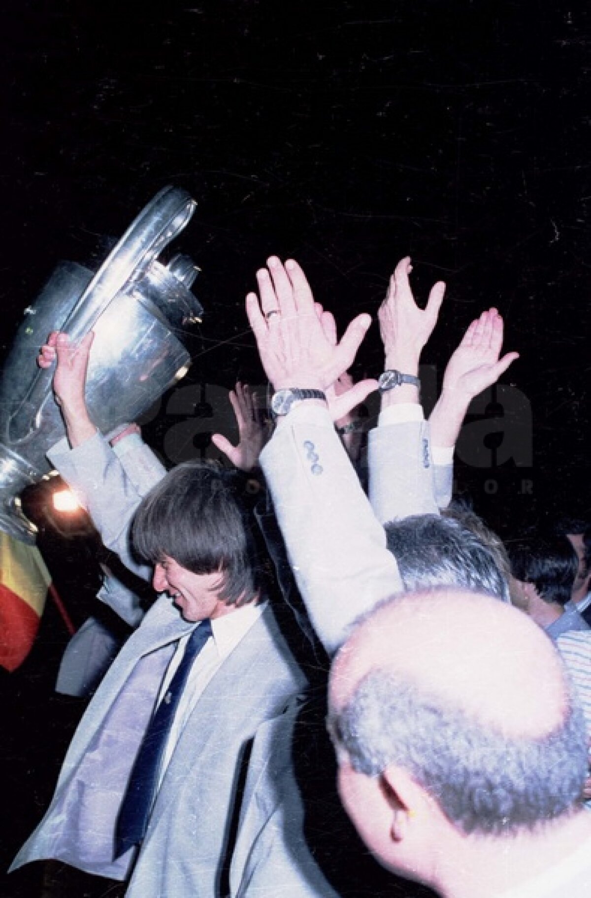 GALERIE FOTO Ziua "Fiarei" » 30 de imagini spectaculoase din cariera lui Marius Lăcătuş