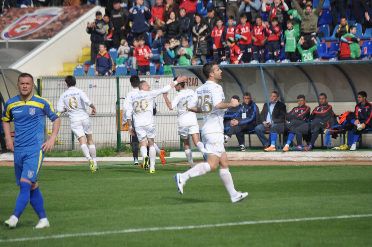 VIDEO FC Botoşani - Corona 3-1 » Moldovenii au urcat pe 7 în Liga 1 şi sînt ca şi salvaţi