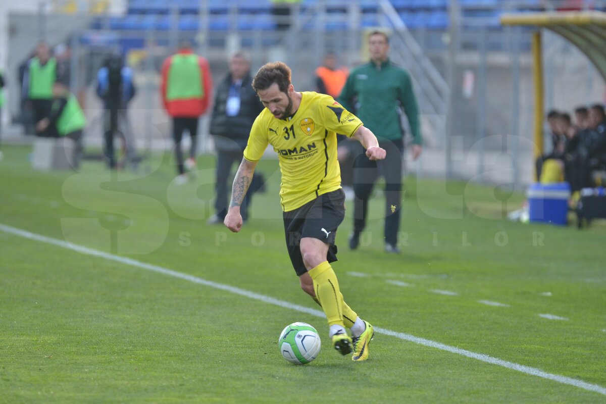 FOTO şi VIDEO FC Braşov - Astra 2-1 » Ardelenii au cîştigat 3 puncte vitale! Giurgiuvenii sînt tot mai departe de Steaua