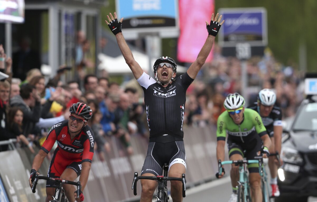 Omul Monument » Fabian Cancellara s-a impus într-un sprint electrizant în Turul Flandrei