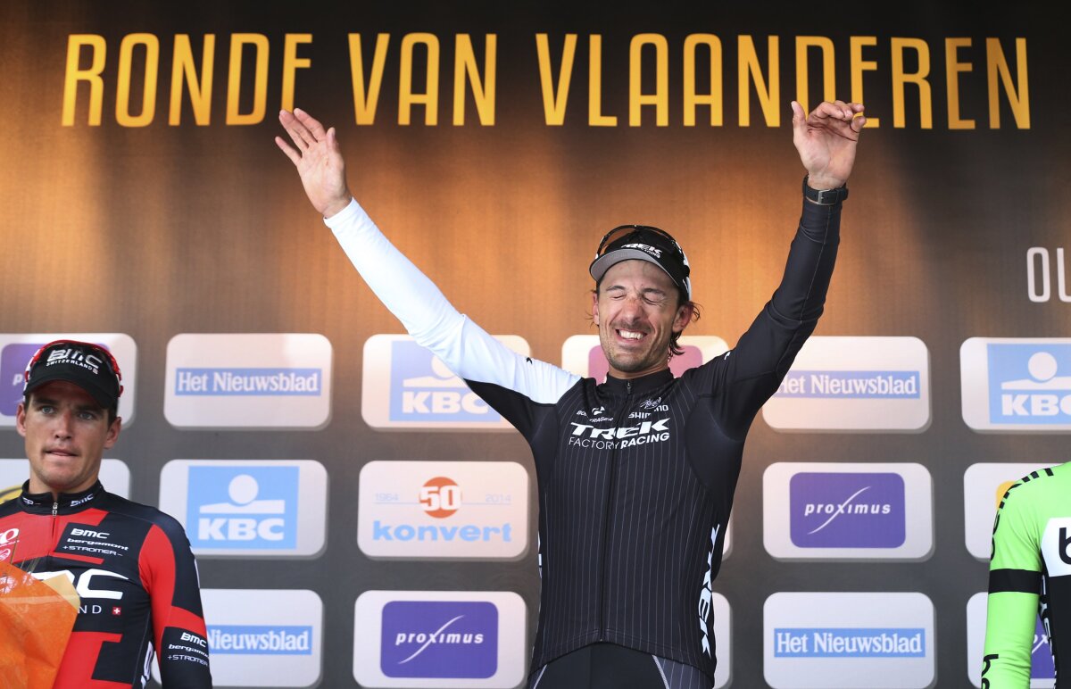 Omul Monument » Fabian Cancellara s-a impus într-un sprint electrizant în Turul Flandrei