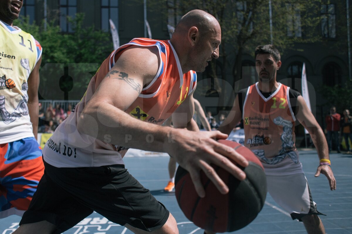 GALERIE FOTO Faze spectaculoase, coşuri de generic la prima ediţie a Cupei liceelor la baschet 3x3!