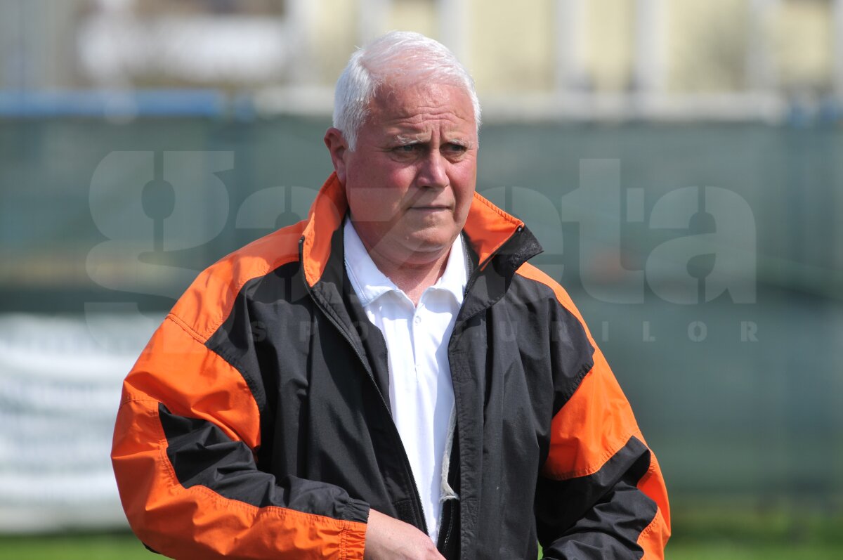 FOTO UPDATE: Corona Braşov s-a despărţit de Ionel Gane » Cine este noul antrenor al ultimei clasate