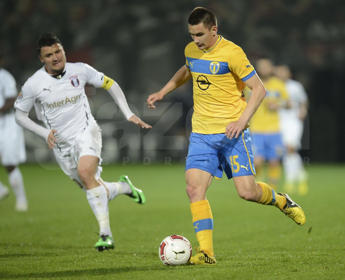 FOTO Astra - Petrolul 2-1 » Paul Papp îi califică pe giurgiuveni în finală cu un gol din ofsaid în ultimul minut