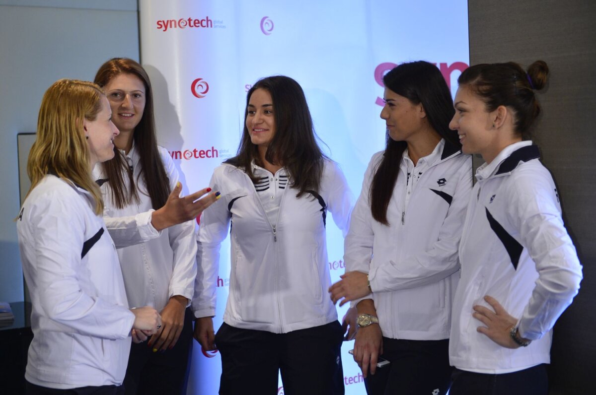 Zîmbete înainte de duel » Jucătoarele României şi Serbiei au prefaţat întîlnirea din Cupa Fed: ”Avem o echipă frumoasă”