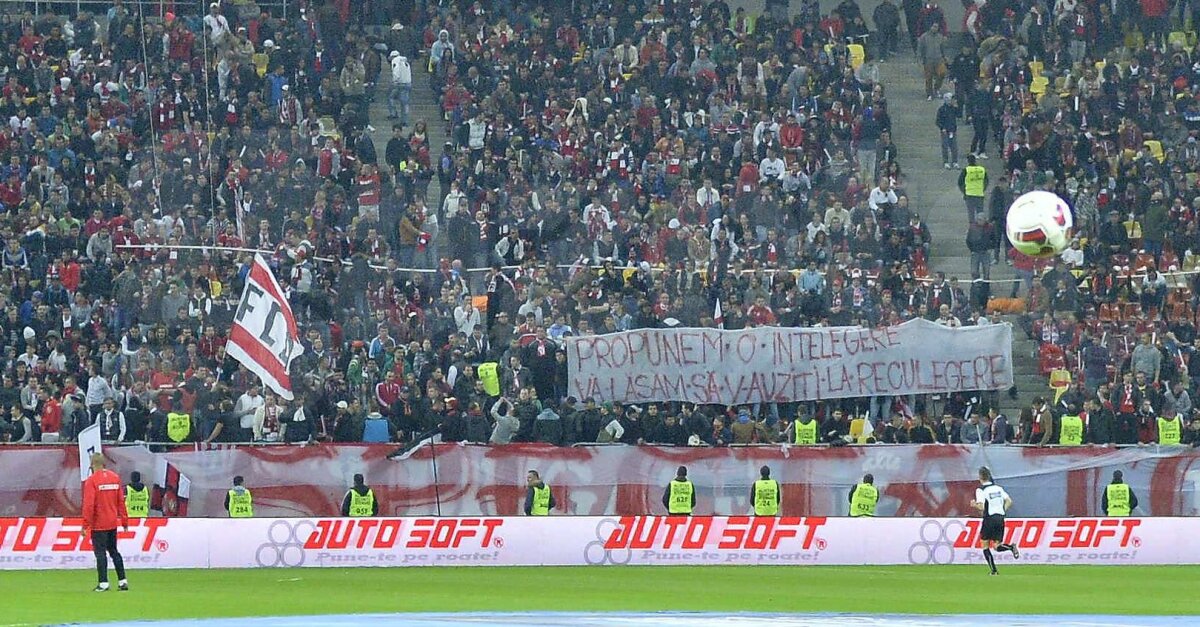 GALERIE FOTO 15 superimagini din peluze la Dinamo - Steaua! Vezi care au fost cele mai tari bannere