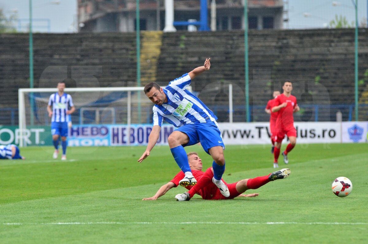 FOTO A început play-off-ul Ligii a II-a! Victorie la scor a lui CS U, revenire spectaculoasă a Rapidului! » Rezultate şi clasamente