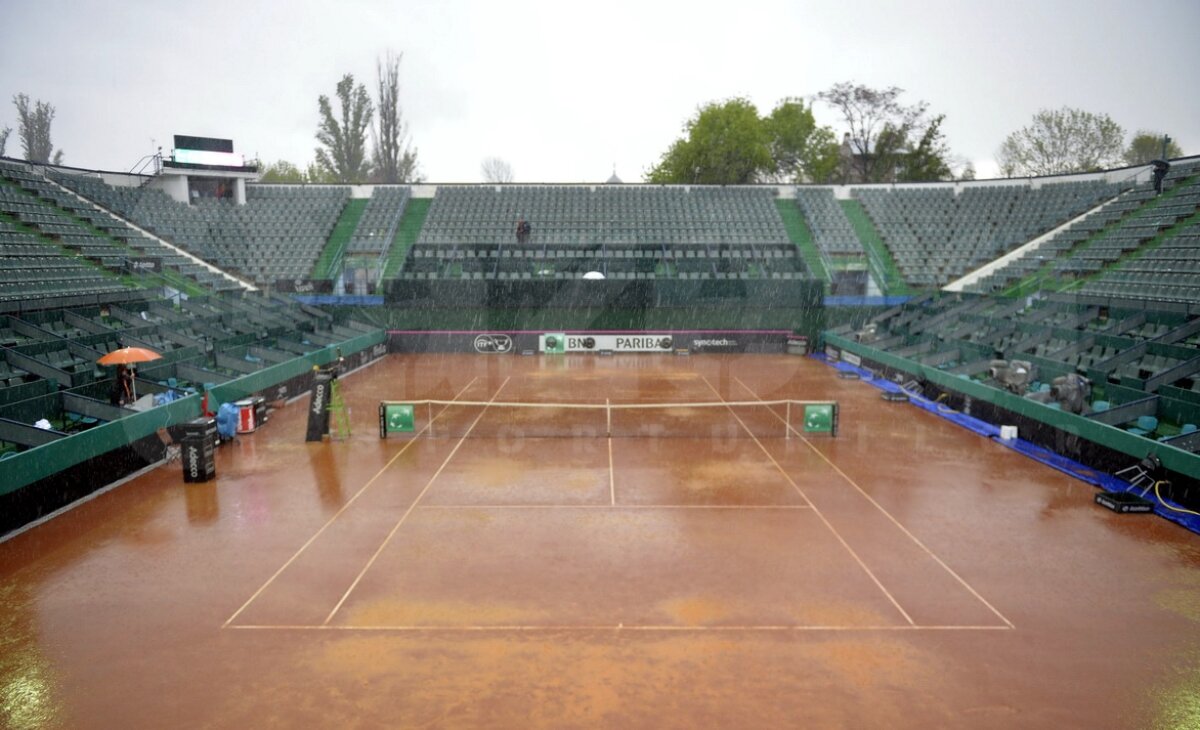 Meciul Simonei Halep se reia mîine, de la ora 10:00