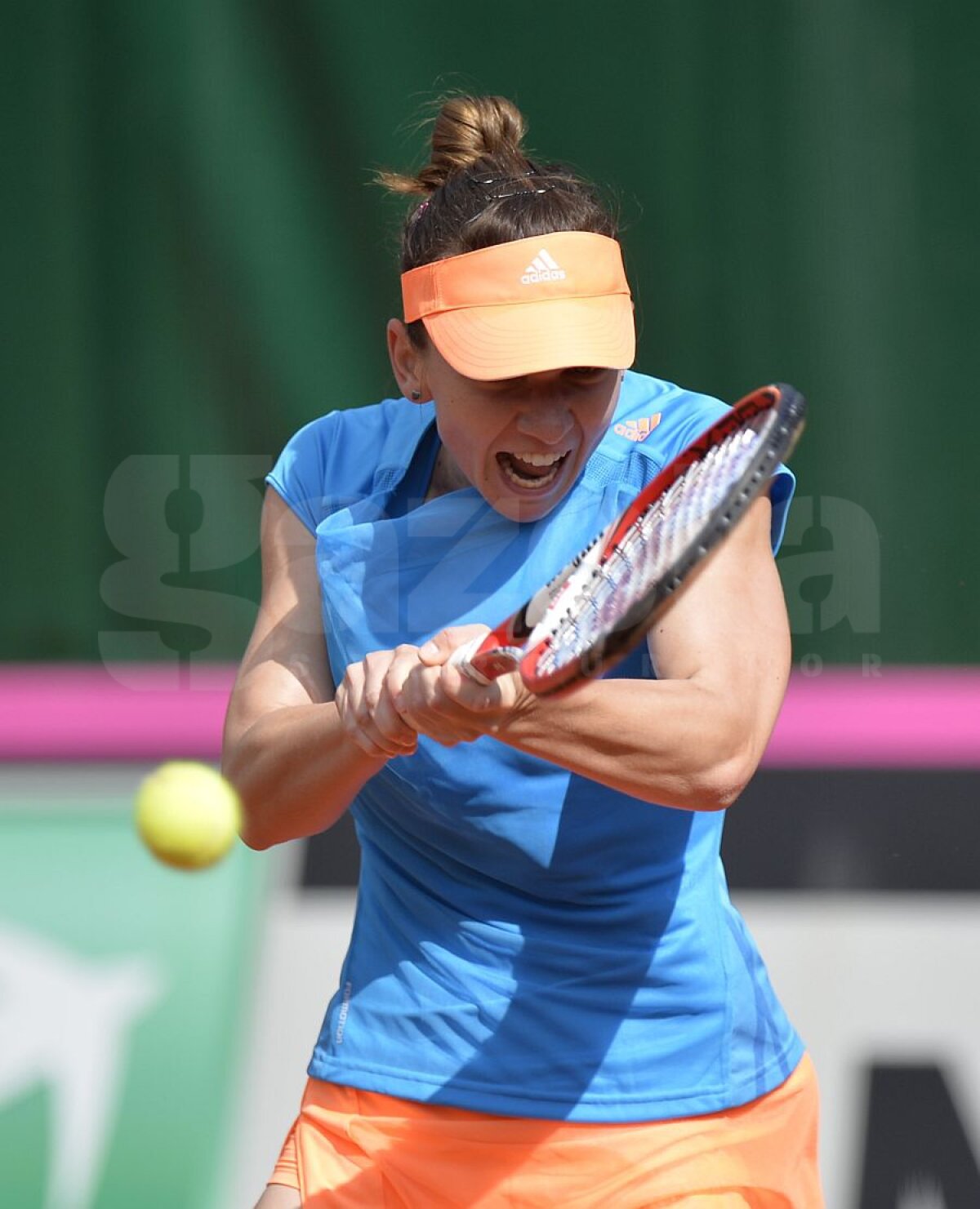 FOTO Bravo, fetelor! Sorana Cîrstea aduce al treilea punct cu Serbia şi califică România în Grupa Mondială II