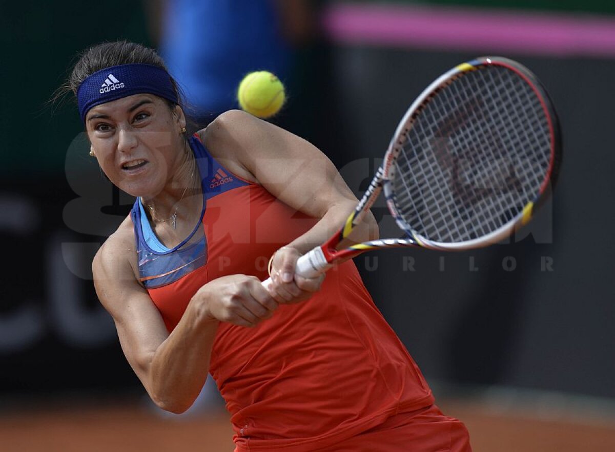 FOTO Bravo, fetelor! Sorana Cîrstea aduce al treilea punct cu Serbia şi califică România în Grupa Mondială II
