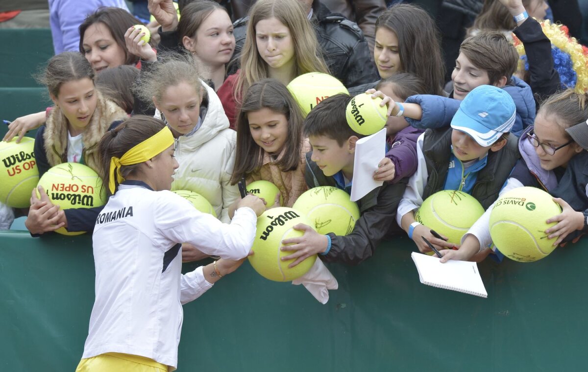 FOTO Sărbătoare pe zgură » Simona, Sorana, Irina şi Monica au trecut prin toate stările în barajul cu Serbia