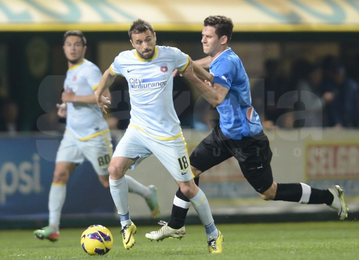 FOTO şi VIDEO Puştii lui Hagi, puşi la colţ » Steaua n-a avut milă şi a zdrobit-o pe Viitorul, scor 3-0