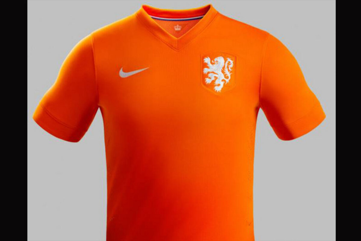 GALERIE FOTO Cum se vor îmbrăca Messi, Cristiano Ronaldo sau Neymar » Au apărut echipamentele celor 32 de echipe calificate la CM 2014