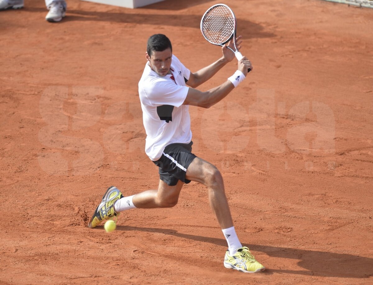 GALERIE FOTO 3 din 3! » Victor Hănescu, Marius Copil şi Adrian Ungur s-au calificat în turul doi la BRD Năstase-Ţiriac Trophy