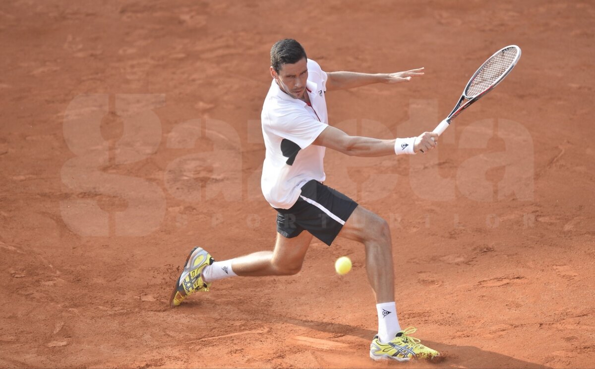 GALERIE FOTO 3 din 3! » Victor Hănescu, Marius Copil şi Adrian Ungur s-au calificat în turul doi la BRD Năstase-Ţiriac Trophy