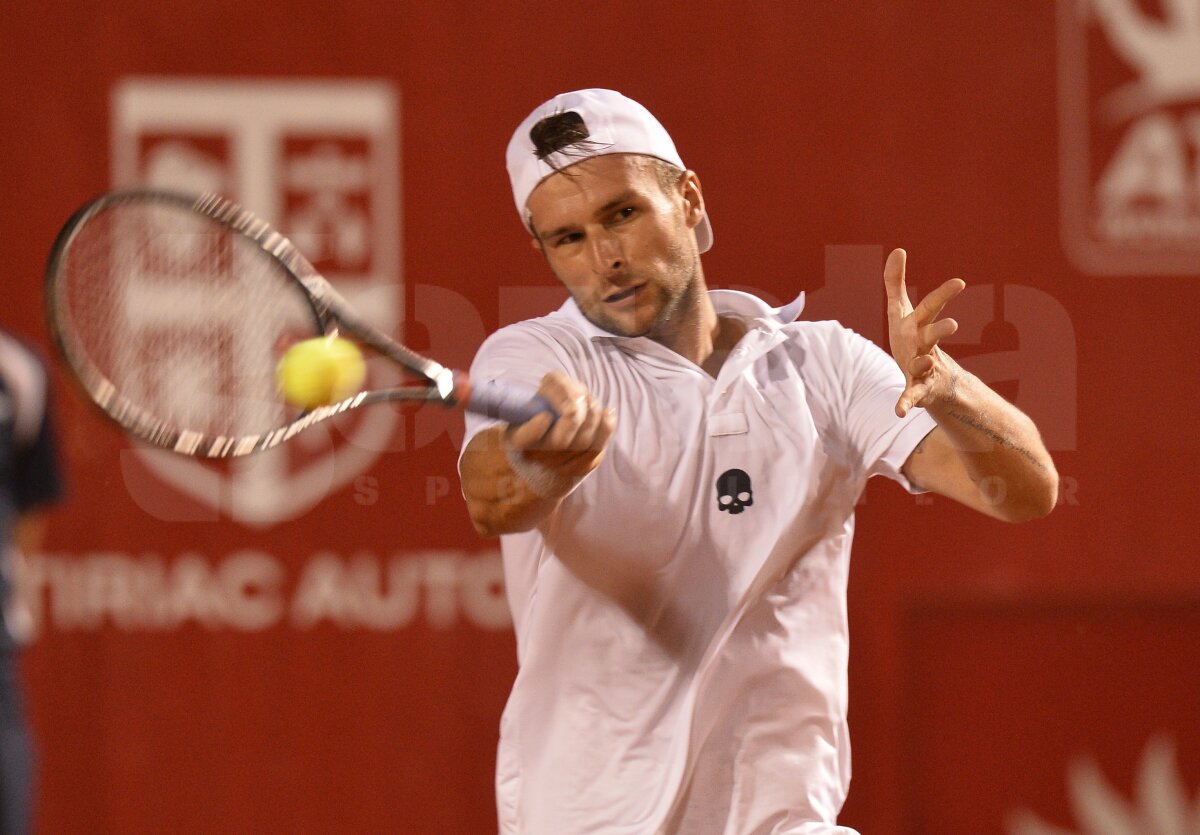 GALERIE FOTO 3 din 3! » Victor Hănescu, Marius Copil şi Adrian Ungur s-au calificat în turul doi la BRD Năstase-Ţiriac Trophy