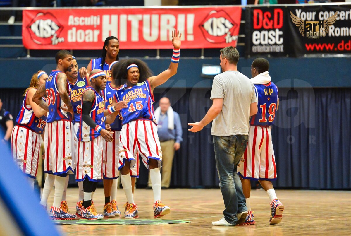 GALERIE FOTO Baschetbaliştii de la Harlem Globetrotters au făcut un spectacol plin de surprize la Polivalentă!