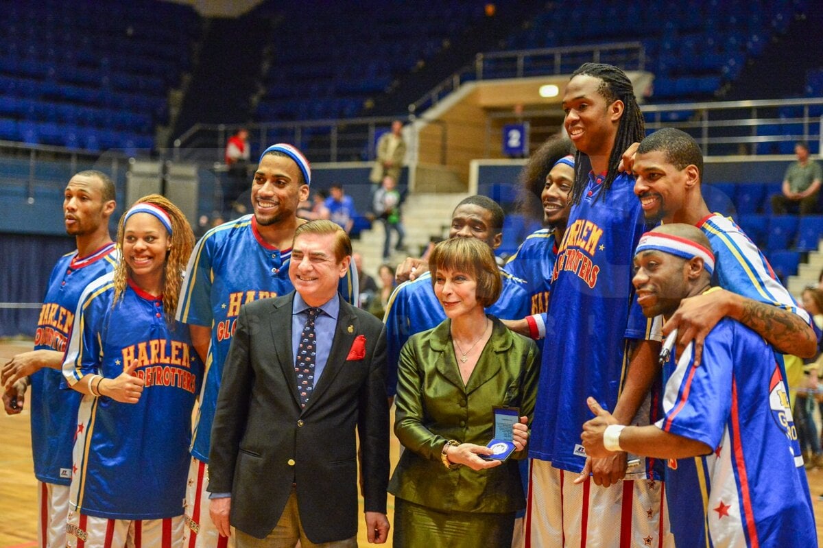 GALERIE FOTO Baschetbaliştii de la Harlem Globetrotters au făcut un spectacol plin de surprize la Polivalentă!