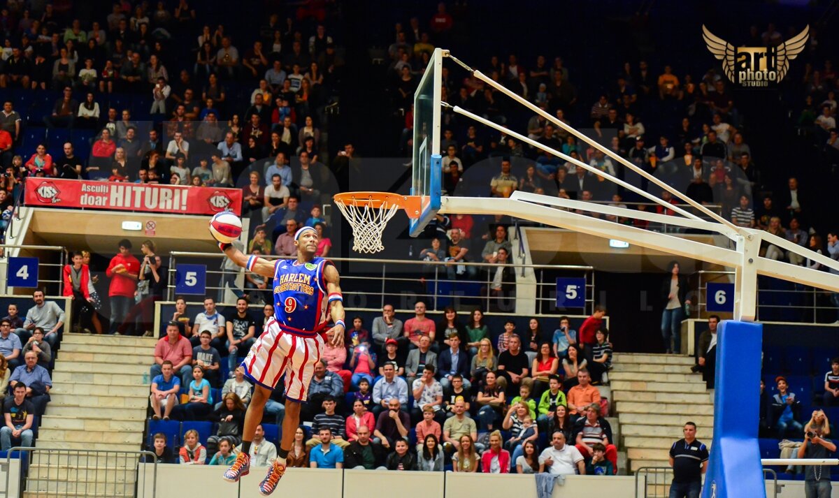 GALERIE FOTO Baschetbaliştii de la Harlem Globetrotters au făcut un spectacol plin de surprize la Polivalentă!