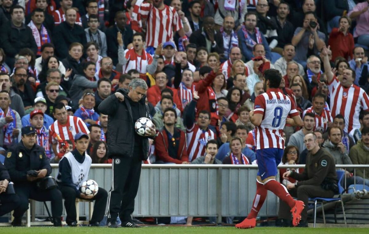 FOTO "Chelsea a parcat autocarul" » Cele mai bune glume apărute după tactica aleasă de Jose Mourinho la Madrid