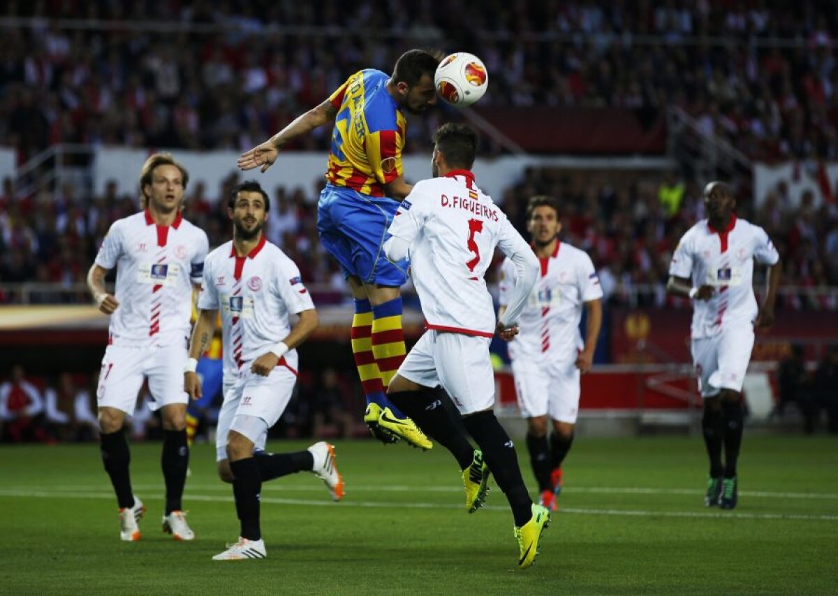 VIDEO + FOTO Victorie pe final pentru Benfica! Juve în pericol să rateze finala » Sevilla cîştigă duelul spaniol cu Valencia