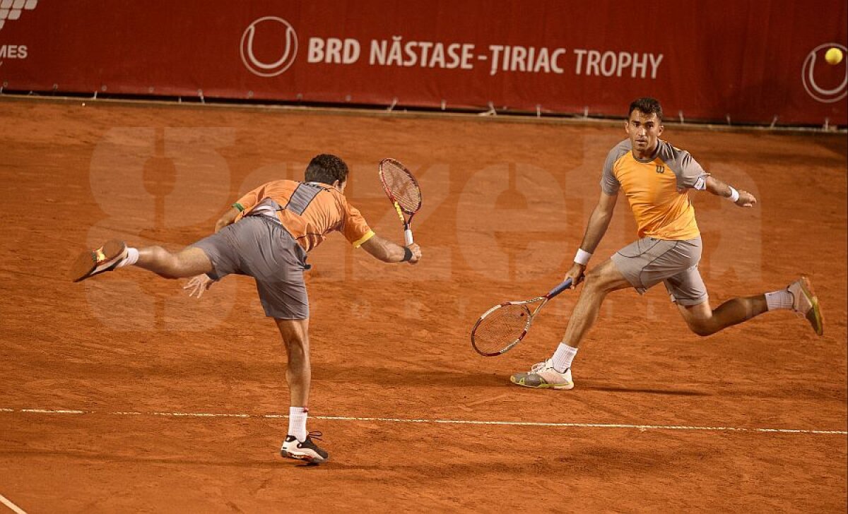 FOTO Horia Tecău şi Jean-Julien Rojer s-au calificat în semifinalele turneului BRD Năstase Ţiriac Trophy