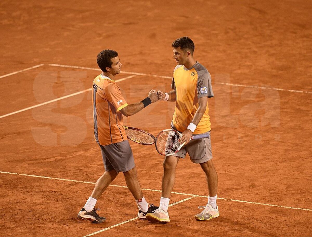 FOTO Horia Tecău şi Jean-Julien Rojer s-au calificat în semifinalele turneului BRD Năstase Ţiriac Trophy