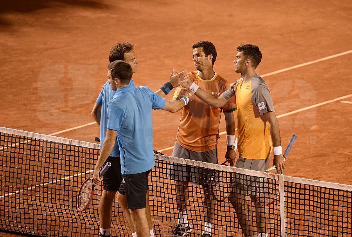 FOTO Horia Tecău şi Jean-Julien Rojer s-au calificat în semifinalele turneului BRD Năstase Ţiriac Trophy