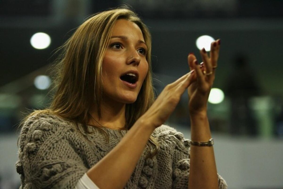 FOTO Novak Djokovici va fi tată! » Frumoasa Jelena Ristici este însărcinată