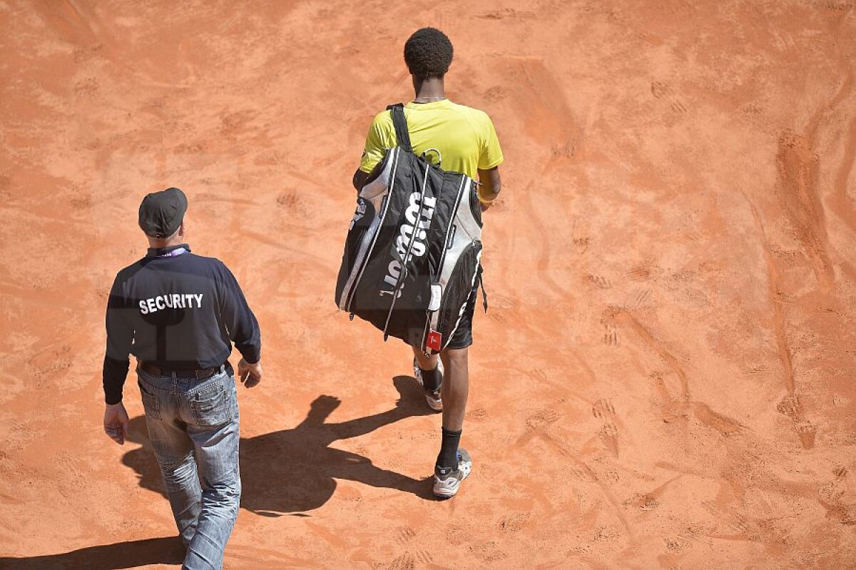 FOTO Spectacol oprit » Gael Monfils a abandonat, Grigor Dimitrov merge în finala BRD Năstase-Ţiriac Trophy