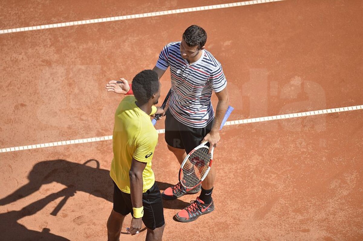 FOTO Spectacol oprit » Gael Monfils a abandonat, Grigor Dimitrov merge în finala BRD Năstase-Ţiriac Trophy