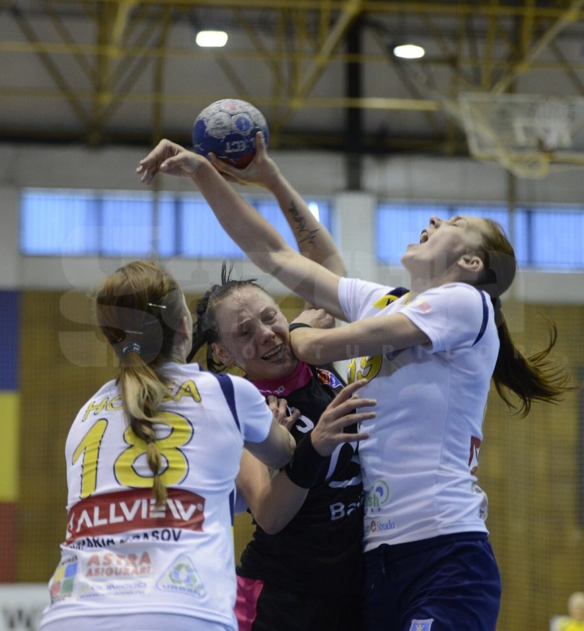 GALERIE FOTO Azi s-au stabilit finalistele din Cupa României la handbal feminin