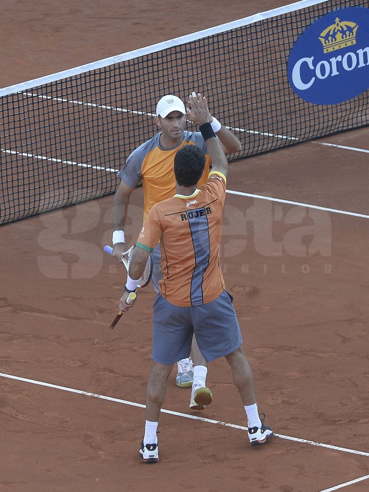 FOTO Revenire de senzaţie » Horia Tecău şi Jean-Julien Rojer au salvat două mingi de meci şi vor juca în finală la BRD Năstase-Ţiriac Trophy!