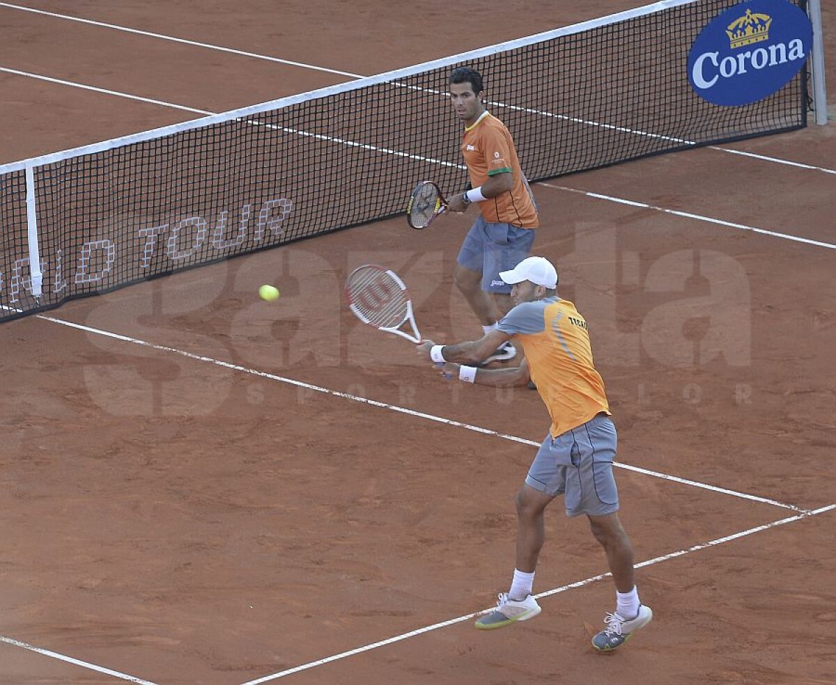 FOTO Revenire de senzaţie » Horia Tecău şi Jean-Julien Rojer au salvat două mingi de meci şi vor juca în finală la BRD Năstase-Ţiriac Trophy!
