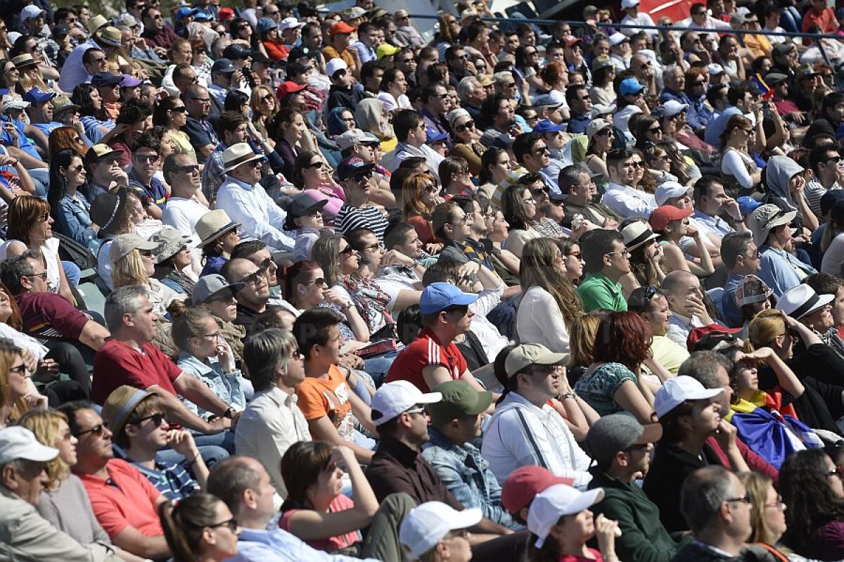 FOTO Revenire de senzaţie » Horia Tecău şi Jean-Julien Rojer au salvat două mingi de meci şi vor juca în finală la BRD Năstase-Ţiriac Trophy!