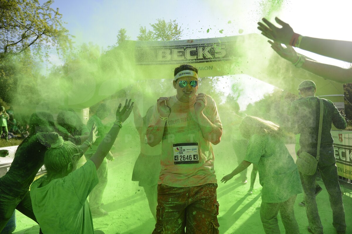 FOTO Distracţie, culoare şi voie bună la The Color Run Bucureşti! Vezi o galerie FOTO de la cursa de azi