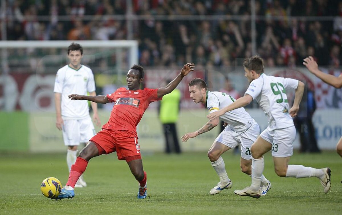VIDEO+FOTO Dinamo se desprinde spre Europa » 3-1 cu Chiajna şi 4 puncte avans faţă de FC Vaslui