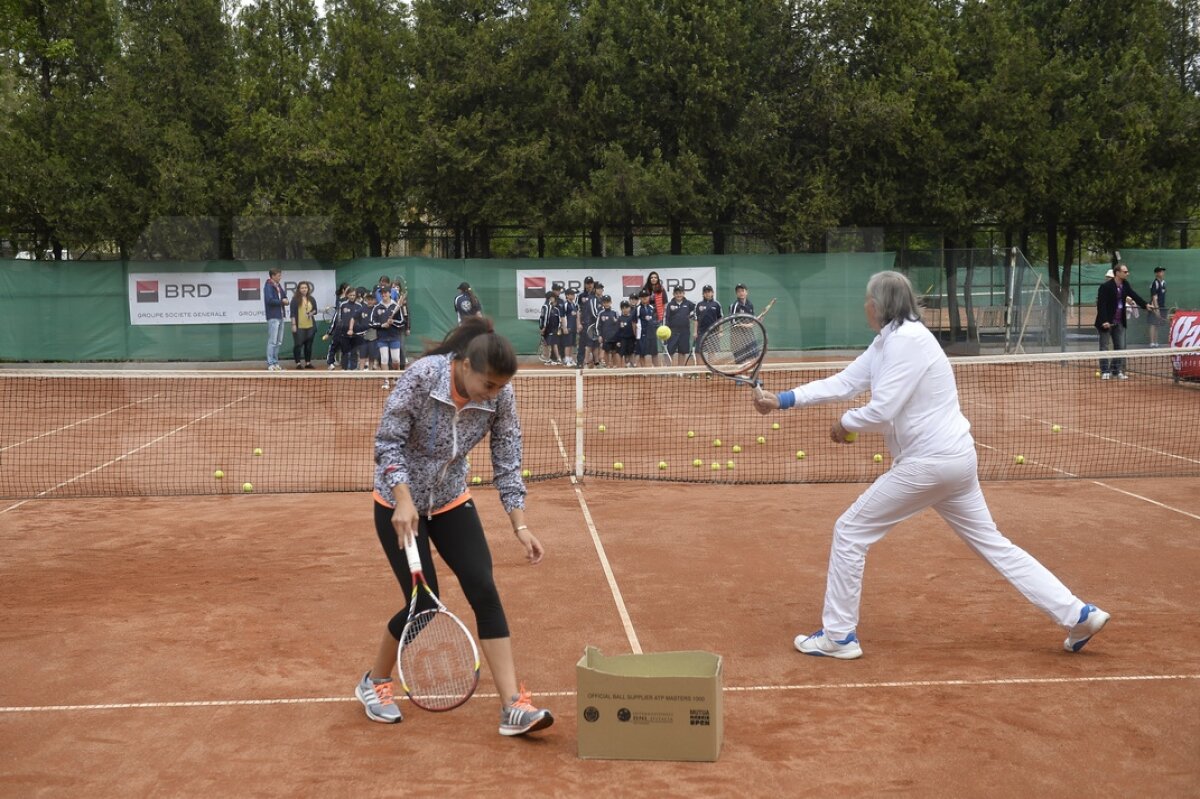 GALERIE FOTO Şi-au întîlnit idolii » Surpriză din partea Gazetei Sporturilor pentru copiii de mingi de la BRD Trophy