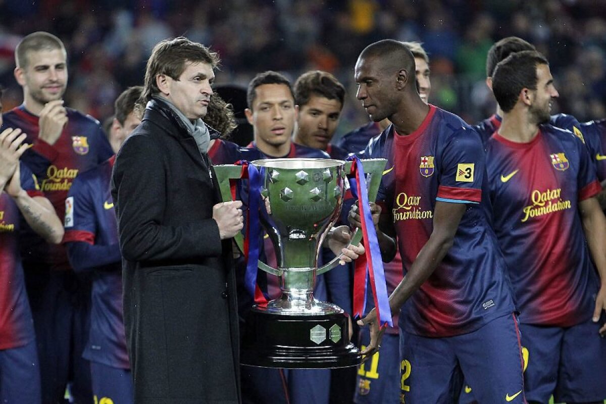 VIDEO Nu a vrut să-i lase singuri în momentele grele » Eric Abidal e la Barcelona, pentru a fi alături de foştii colegi