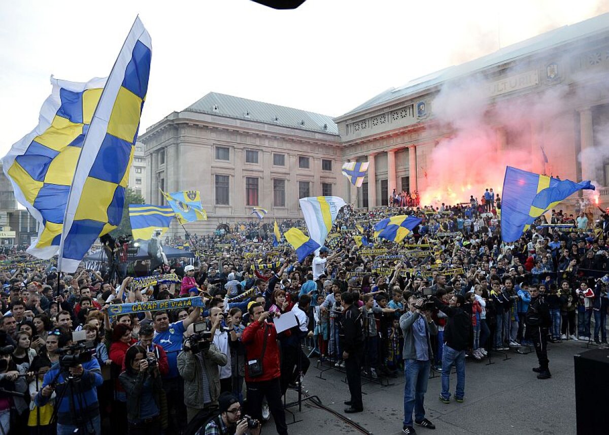 FOTO "Lupii" petrec » Petrolul a sărbătorit alături de fani 90 de ani de la înfiinţare