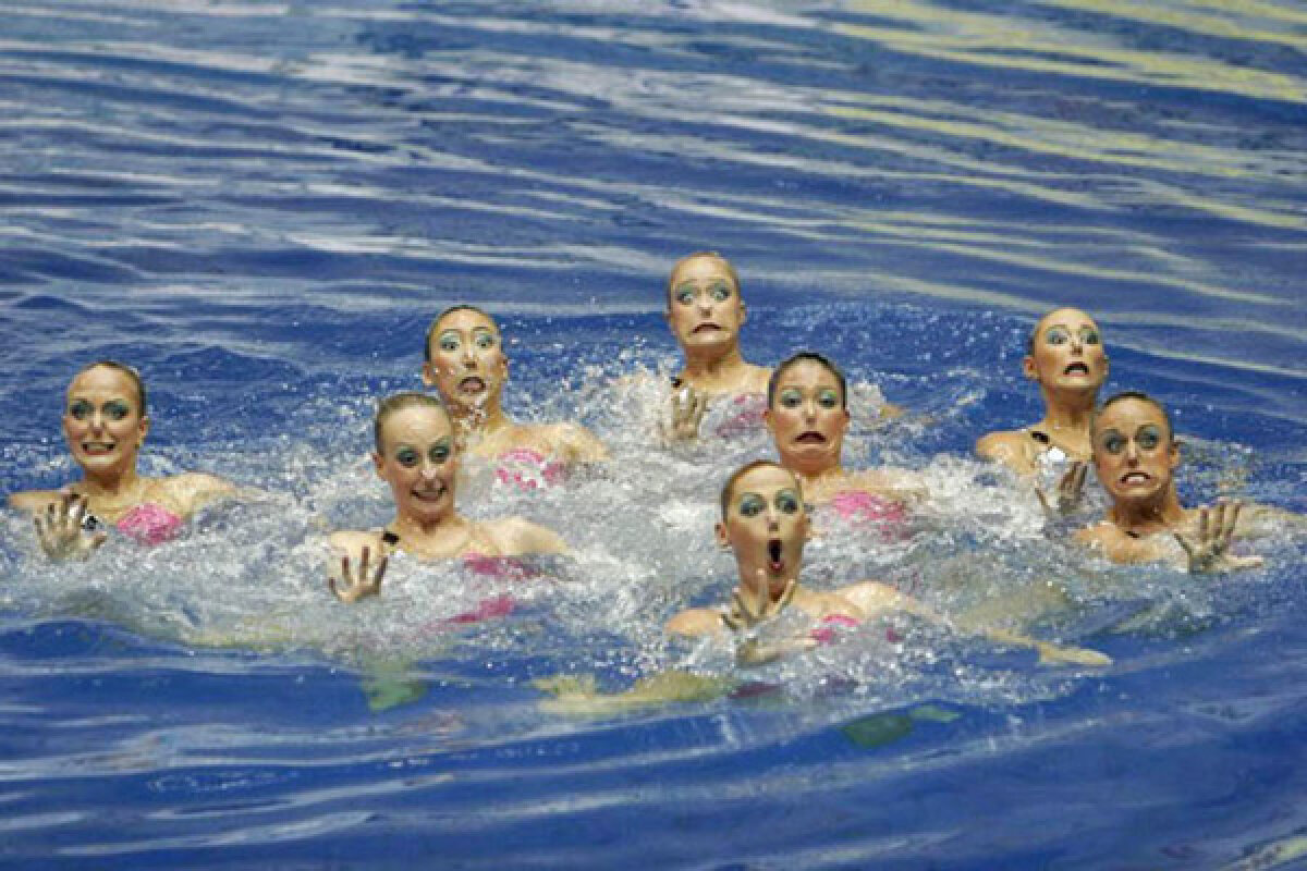 "Feţe-feţe" în sportul internaţional! 15 fotografii cu diferite figuri care mai de care mai ciudate