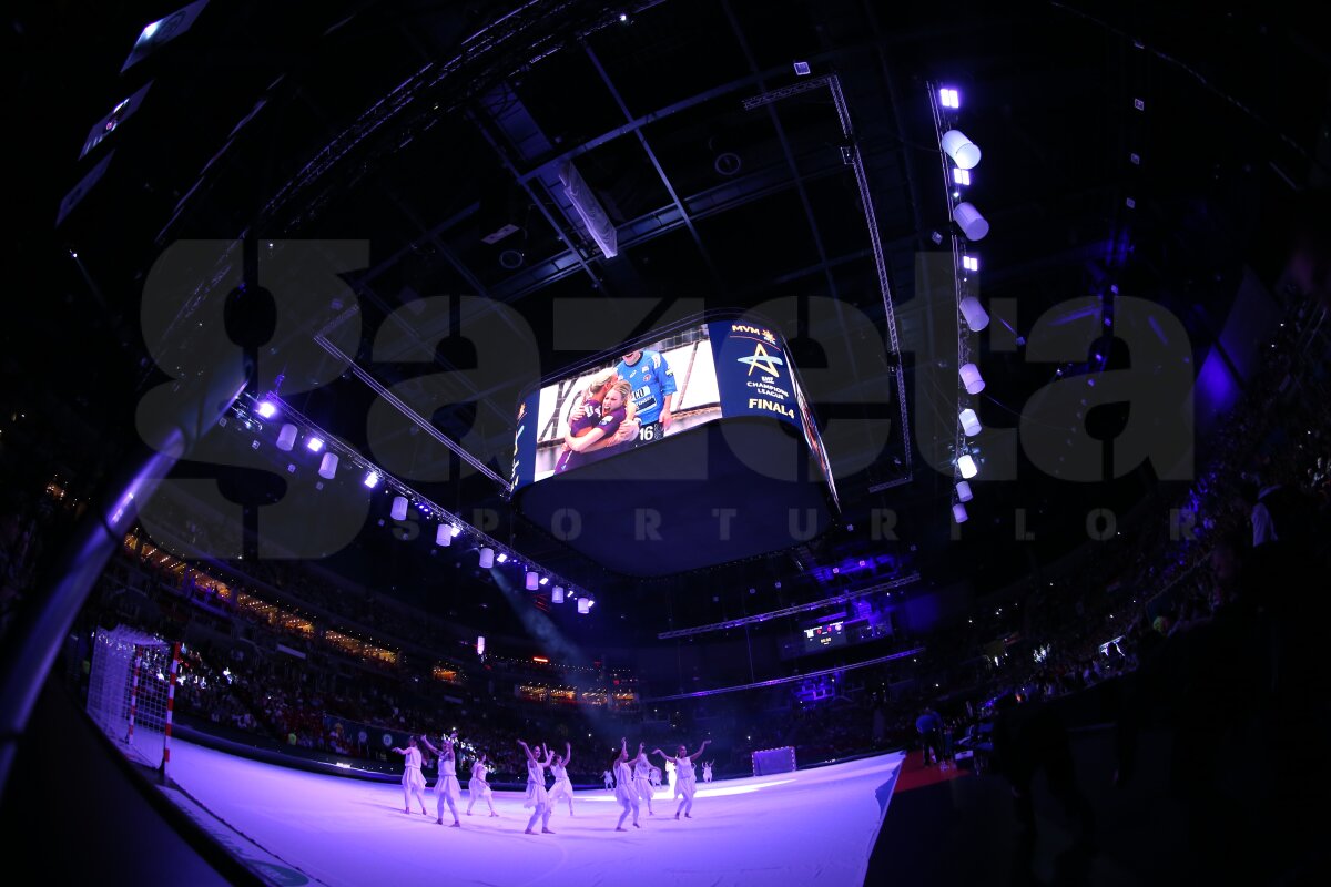 FOTO Buducnost Podgorica s-a calificat în finala Ligii Campionilor, unde o va întîlni pe Gyor » Cristina Neagu a înscris 6 goluri cu Vardar Skopje