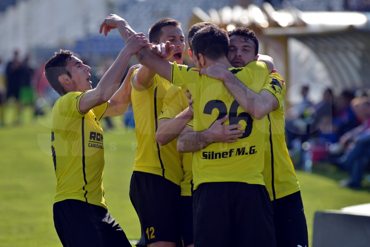 VIDEO + FOTO Pas important pentru salvarea de retrogradare » FC Braşov a învins-o pe Corona, scor 1-0