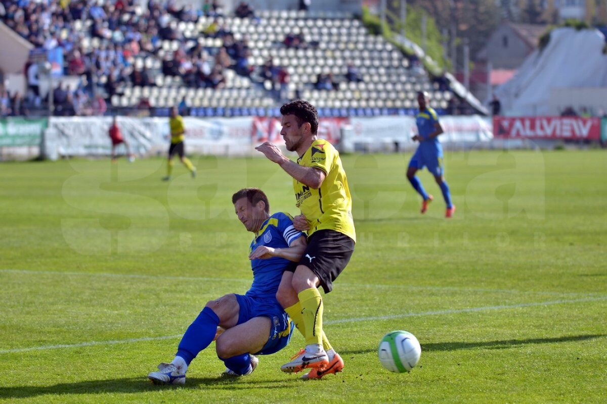 VIDEO + FOTO Pas important pentru salvarea de retrogradare » FC Braşov a învins-o pe Corona, scor 1-0