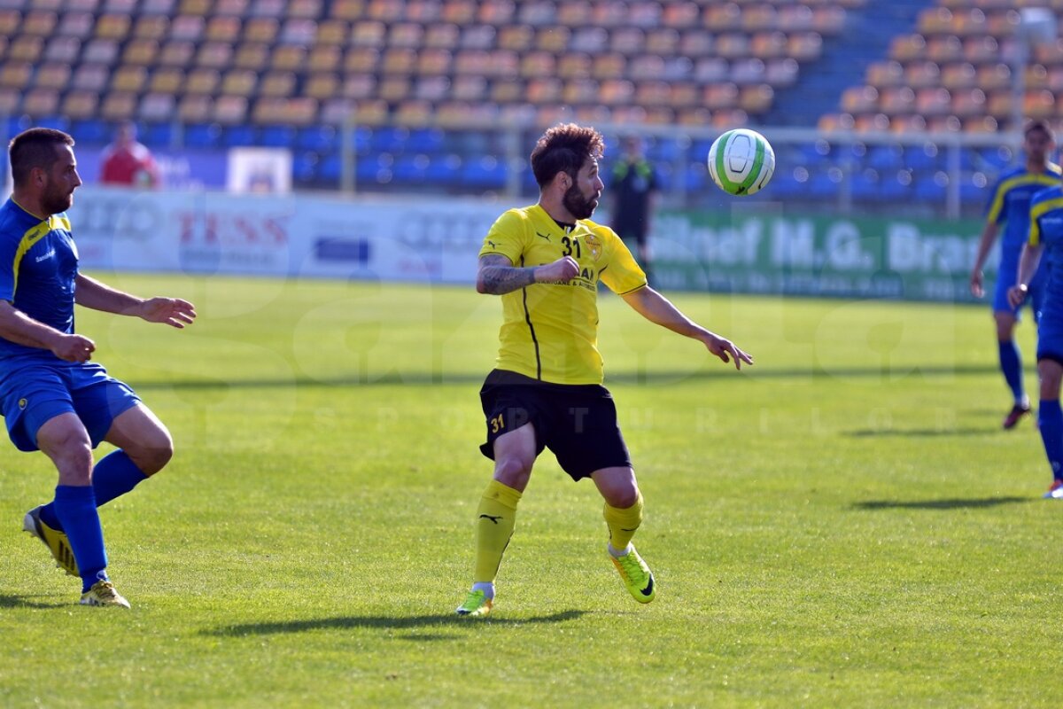 VIDEO + FOTO Pas important pentru salvarea de retrogradare » FC Braşov a învins-o pe Corona, scor 1-0