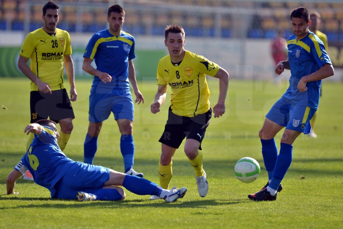 VIDEO + FOTO Pas important pentru salvarea de retrogradare » FC Braşov a învins-o pe Corona, scor 1-0